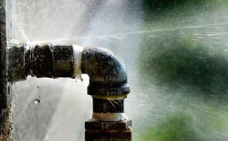 Plumber Unblock Blocked Sewer Line?